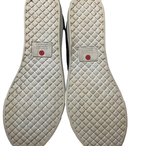 Blondo Waterproof Bootie Zip Suede 7 M (see measurements) - Picture 7 of 7